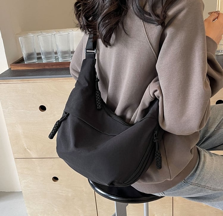 Designer Direktförsäljning👜Kvinnor Mode Plain Color Nylon Crossbody Hobo Bag